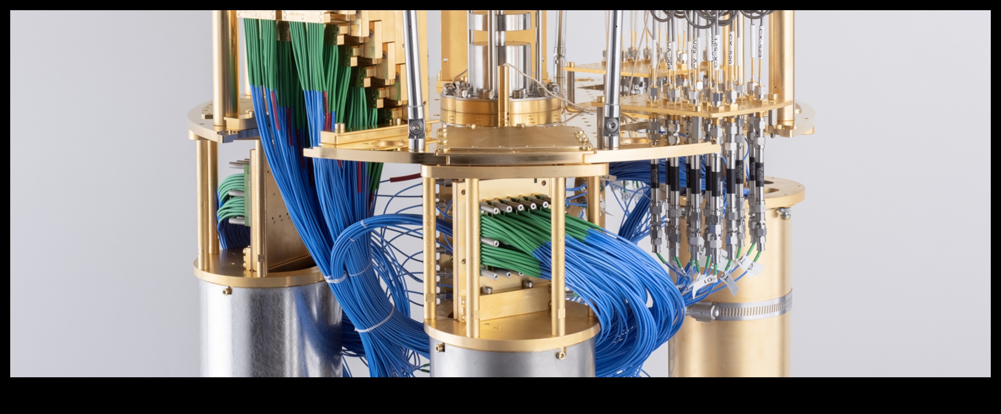 מחשוב קוונטי מעבר לביטים קלאסיים 3 מעבר לסיביות קלאסיות: דחיפת גבולות בחקר מחשוב קוונטי מודרני