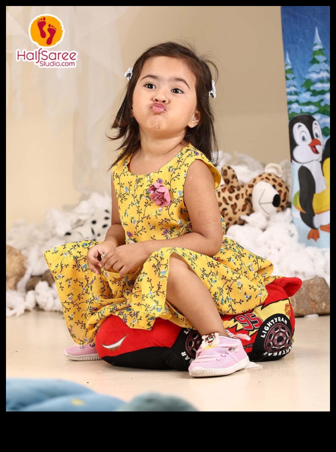 מגמות זעירות: תלבושות אופנתיות לילדים שזוהרות