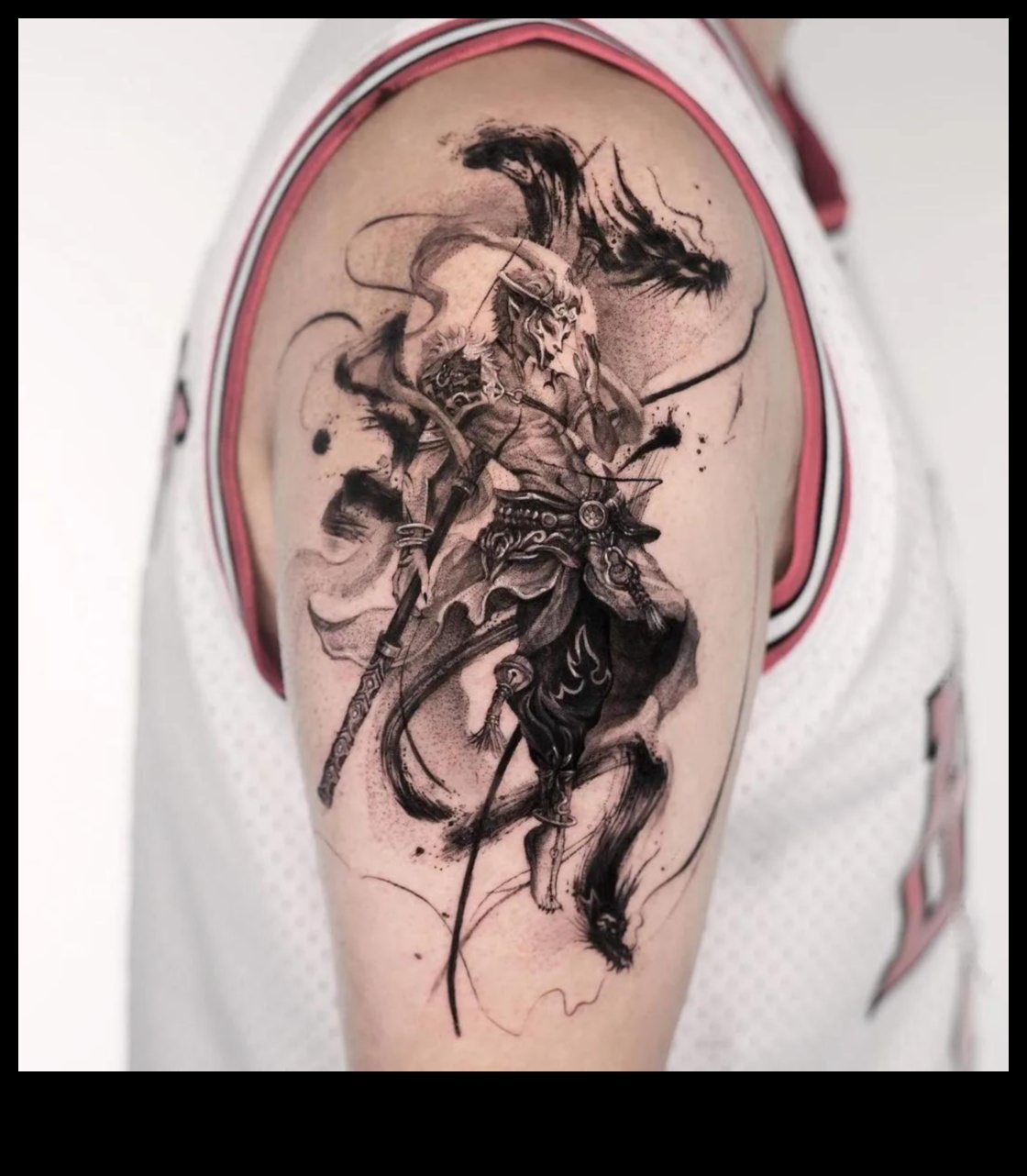 מעבר למברשת: קעקועים של ריאליזם שמתנגדים לציפיות