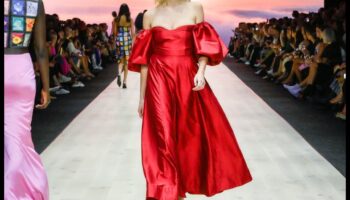 הילולת מסלול: חגגו בסגנון עם תענוגות הלבוש האחרונים