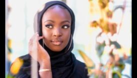 היילייטר וסומק אהבת אחים משיגים מראה לחיים שהוא יכול אפילו צמחים וכמו כן מתוחכם 1 היילייטר והרמוניה סומק: השגת מראה לחיים מגובש